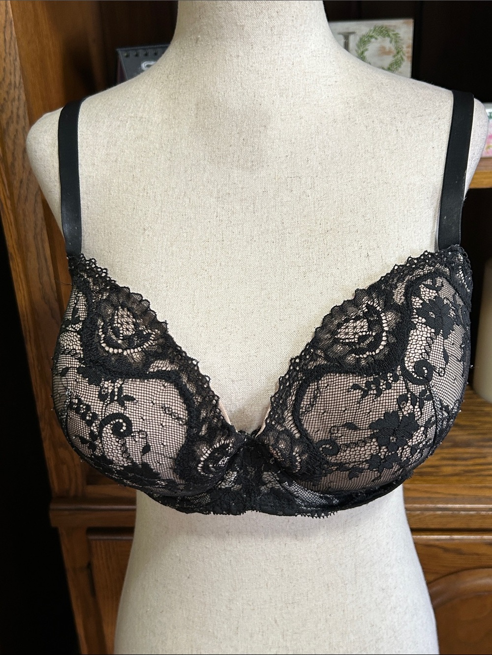 Victoria's Secret Black Dream Angels Lined Demi  Lace Underwire Plunge Bra 36DD